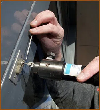 Interstate Locksmith Shop Louisville, KY 502-482-5420 - 11-commercial-locksmith-service